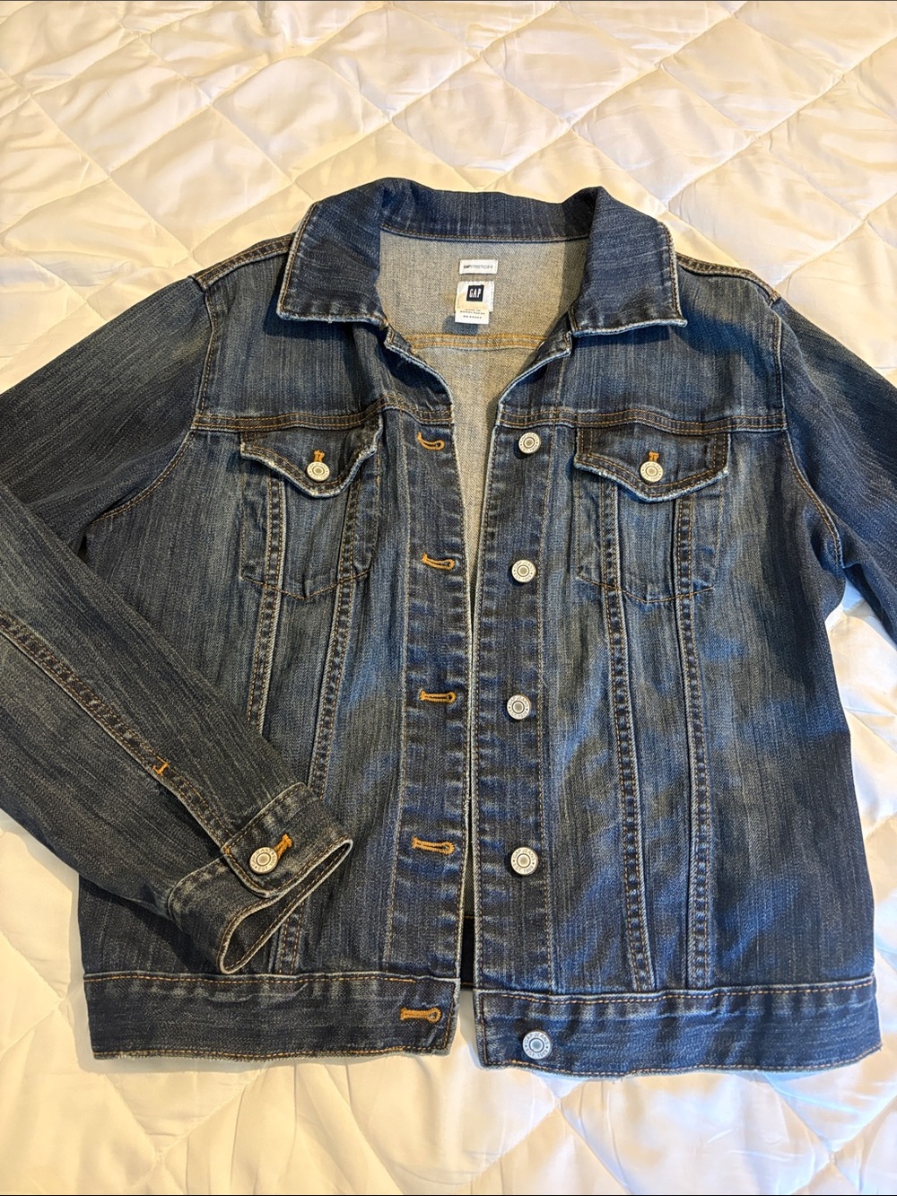GAP women’s Dark Blue Denim Jacket